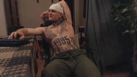 Dmitriy  online show from February 26, 9:31 pm