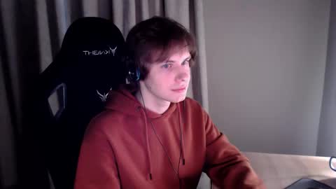 Chris online show from September 22, 8:18 am