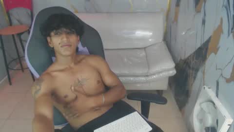 bull_cam online show from October 26, 6:40 pm