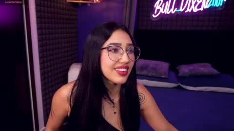 Bunny and The Rock online show from April 18, 11:27 pm