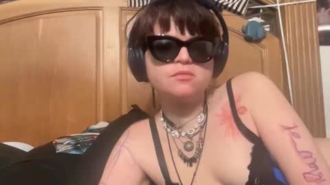 bunbunninjaz online show from January 6, 10:24 am