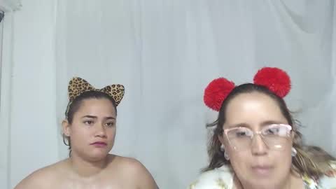 Snapshot of bunniosito chatting on October 30, 4:24 am bunniosito online show from October 30, 4:24 am