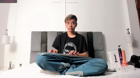 bunny online show from February 19, 12:33 pm