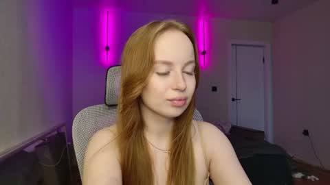 Mary online show from June 12, 2:27 pm