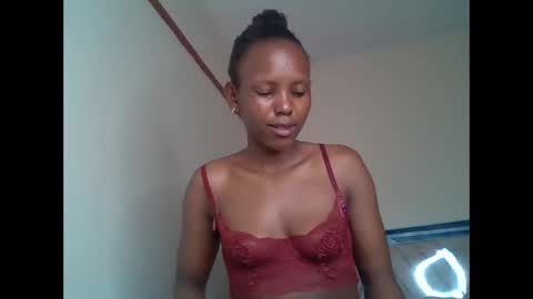 bunnydiva_ online show from October 6, 9:27 am