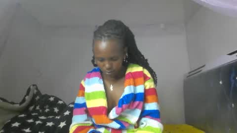 bunnydiva_ online show from April 12, 8:29 am