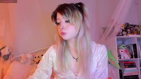 Snapshot of bunnyislewd chatting on February 1, 2:37 am bunnyislewd online show from February 1, 2:37 am