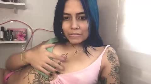 bunnylove_07 online show from February 2, 7:54 pm
