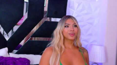 Snapshot of bunnynicolle chatting on January 9, 7:40 pm ONLYFANS  online show from January 9, 7:40 pm