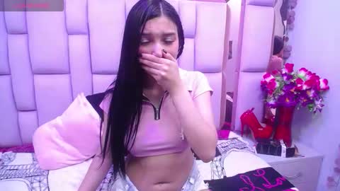 burbuja pink  online show from November 26, 4:10 am