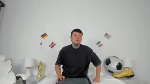 Nova and Sammy online show from June 16, 11:47 am