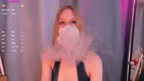 burning_g1rl online show from May 6, 5:41 pm
