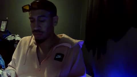 bustnfatloads2 online show from October 16, 11:10 am