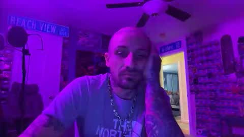 bustnutztaklenapz online show from November 21, 6:55 am