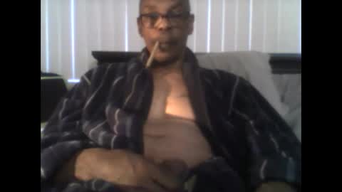 Snapshot of busturgutzgd11 chatting on February 23, 6:45 pm Busturgutzgd1 online show from February 23, 6:45 pm