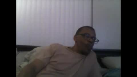Snapshot of busturgutzgd11 chatting on December 10, 6:54 am Busturgutzgd1 online show from December 10, 6:54 am