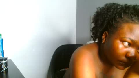 busty_mellons69 online show from November 22, 7:12 pm