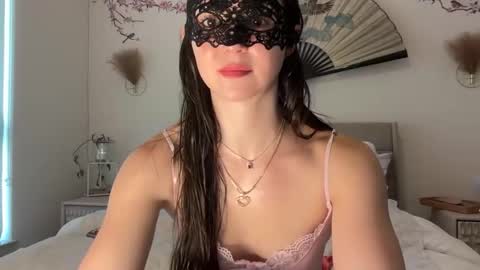 busy_bee69 online show from May 16, 9:35 pm