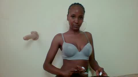 Snapshot of buttter_cup chatting on January 29, 11:20 am Claudia online show from January 29, 11:20 am
