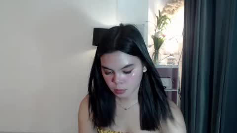 Snapshot of buttycamille chatting on September 19, 7:01 am buttycamille online show from September 19, 7:01 am