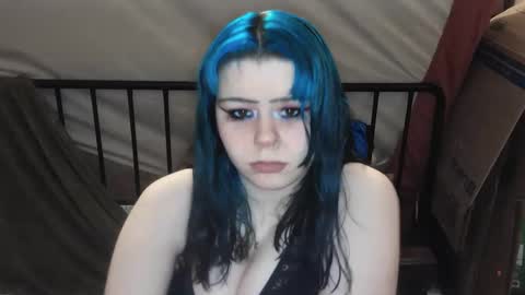 Snapshot of bvnny420 chatting on January 7, 11:56 pm River online show from January 7, 11:56 pm