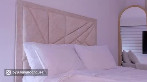    online show from April 23, 3:14 am