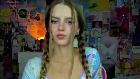 Emily  online show from September 24, 6:25 pm