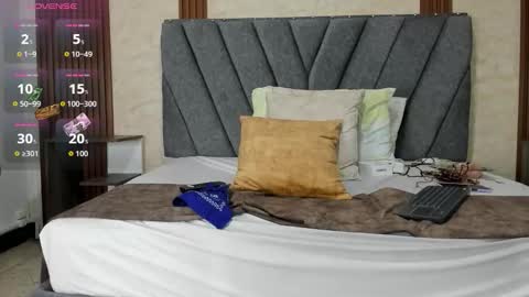 Cailin online show from October 17, 1:53 am