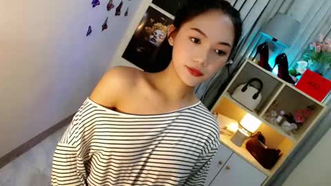caitlin online show from May 1, 7:19 pm