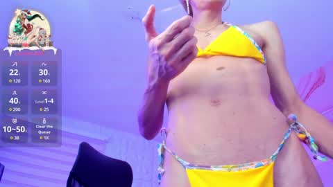 Snapshot of caitlyn_jones chatting on December 21, 7:38 pm Caitlyn online show from December 21, 7:38 pm