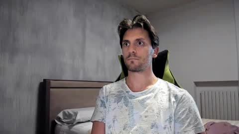 Snapshot of calciatore94 chatting on October 17, 4:11 pm Marco online show from October 17, 4:11 pm