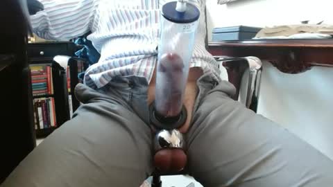 calguy0044 online show from June 2, 5:04 pm