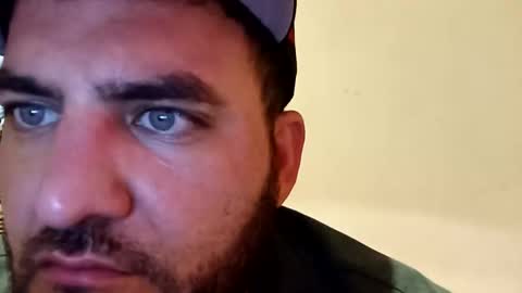 caliboy01990872 online show from March 30, 6:41 pm