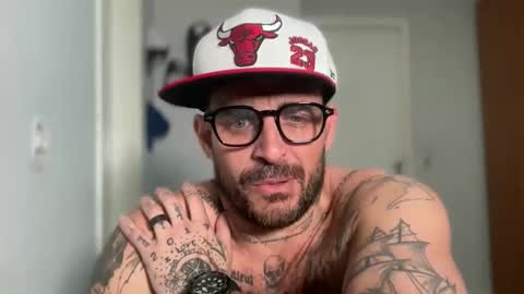 CaliforniaBrazilian online show from April 9, 9:42 pm