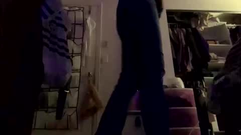 calishop1 online show from November 5, 3:08 am