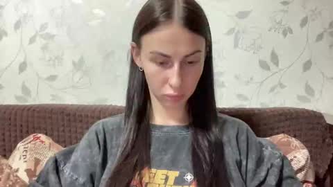 Anna online show from October 22, 7:37 pm