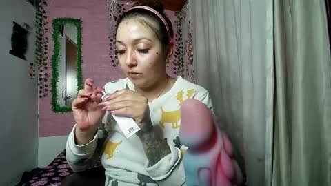 paula online show from April 15, 6:06 am