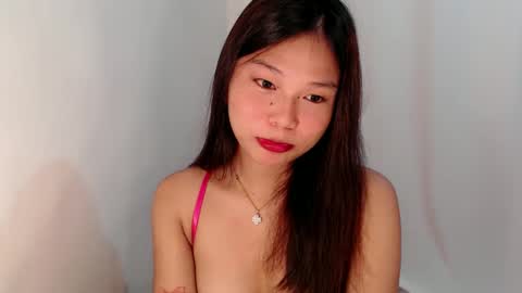 Snapshot of callme_remaxxx7 chatting on February 25, 5:40 pm Rema online show from February 25, 5:40 pm