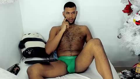 Snapshot of callmeby_lebron chatting on January 3, 12:18 pm LeBron online show from January 3, 12:18 pm