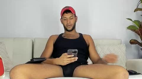 Snapshot of callmeby_lebron chatting on October 6, 7:04 am LeBron online show from October 6, 7:04 am