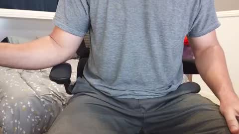 callmeroger33 online show from April 27, 3:31 pm