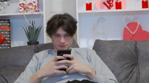 Calvin online show from February 5, 7:53 pm