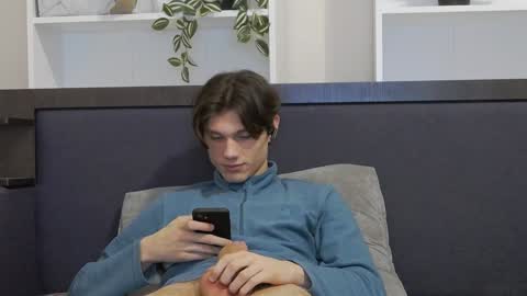 Calvin online show from January 28, 7:32 pm