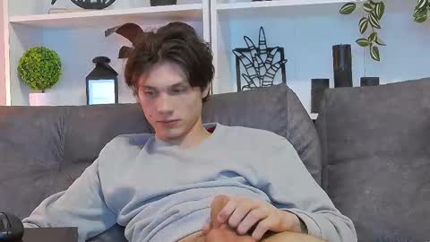 Calvin online show from March 11, 8:09 pm