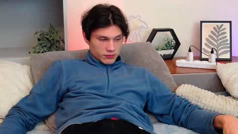 Calvin online show from January 18, 7:37 pm