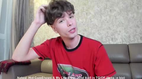 Snapshot of calvin_loves_you chatting on September 17, 6:22 pm Hey I am Calvin online show from September 17, 6:22 pm