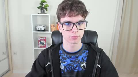 Snapshot of calvin_loves_you chatting on January 28, 7:10 pm Hey I am Calvin online show from January 28, 7:10 pm