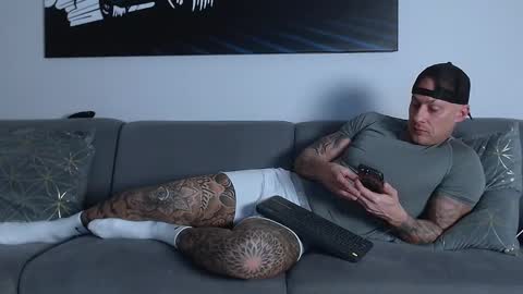 Calvin  online show from March 4, 8:38 pm