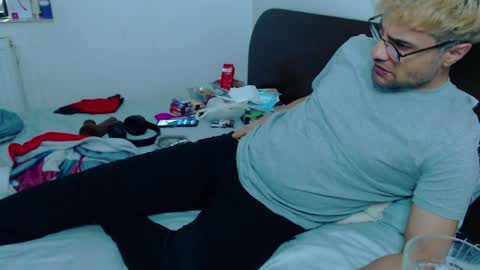 Calvinjohnlad online show from February 19, 12:14 am