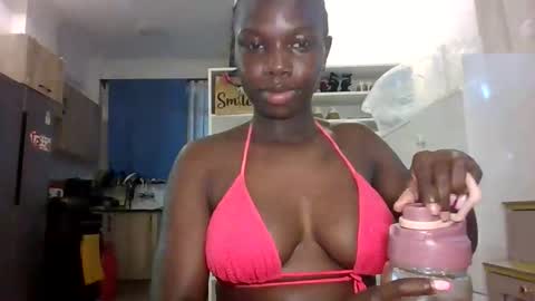 Snapshot of camclit chatting on October 27, 9:04 pm Princess online show from October 27, 9:04 pm